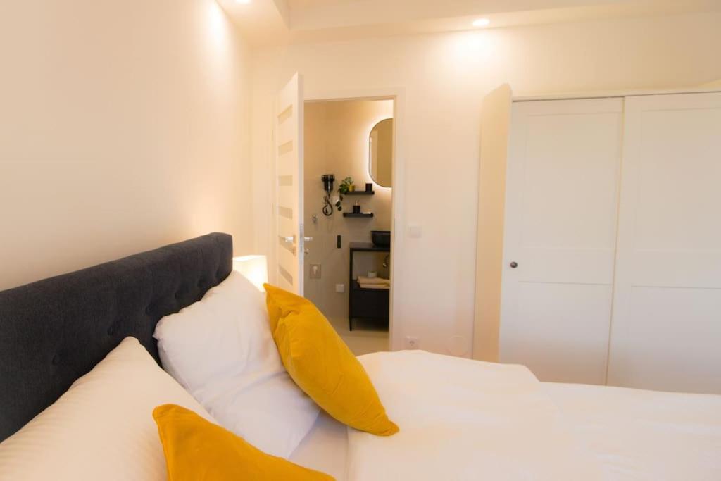 Charming Apartment In Heart Of Vienna L Jos20 Exteriör bild